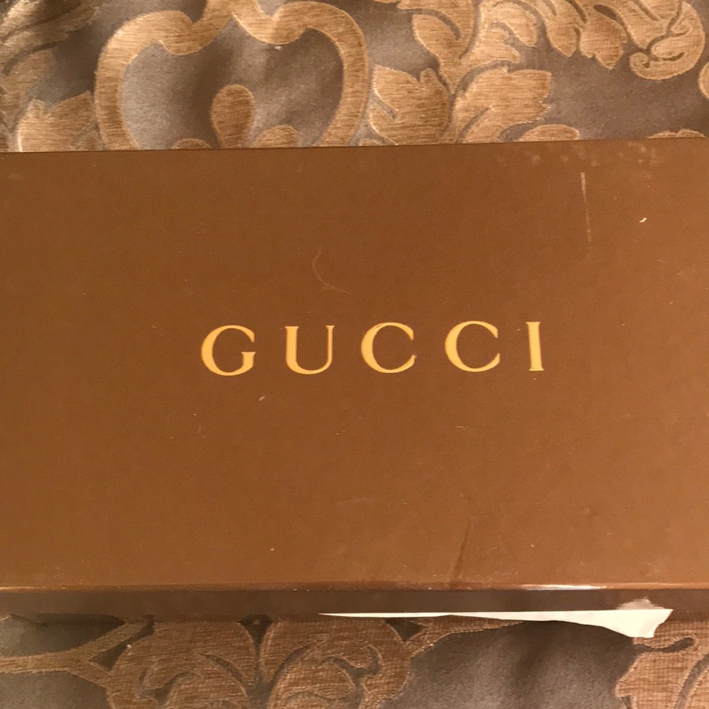 🔥Authentic Gucci Sandals🔥 - Picture 5 of 5